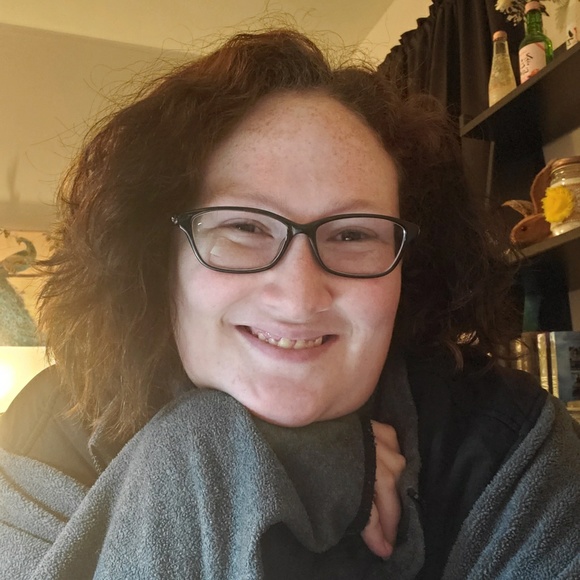 Meet your Posher, Mikayla - Picture 1 of 1